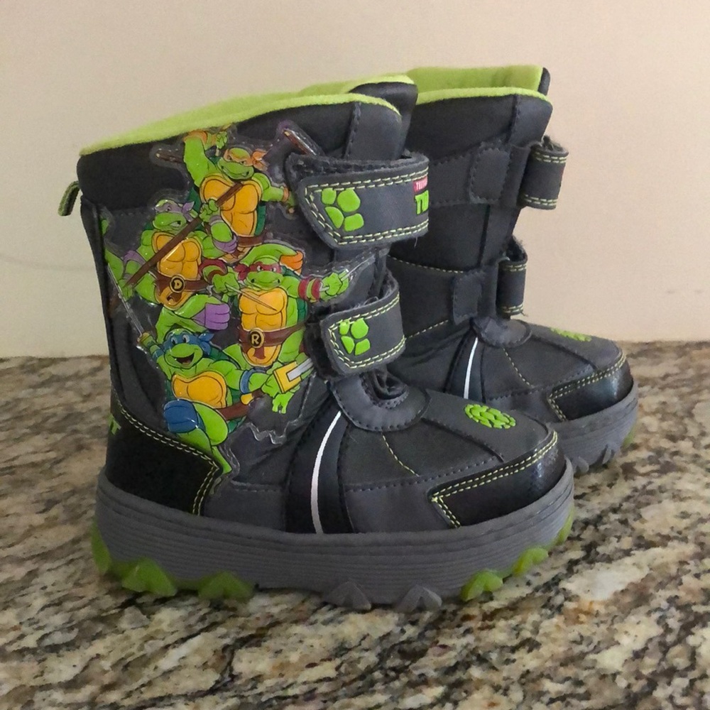Kids TMNT rain/snow boots